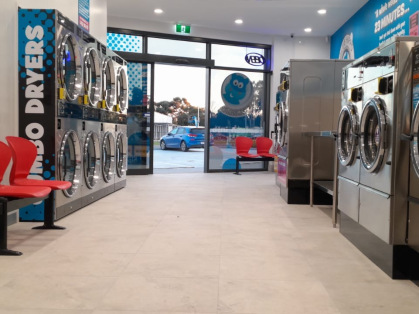 Blue-Hippo-Laundry-Craigieburn-Hume-Hwy-Entrance