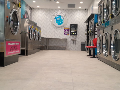 Craigieburn-Hume-Hwy-Laundromat-Blue-Hippo-Laundry-Washers-Dryers
