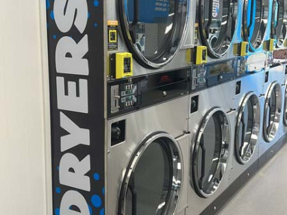 Blue-Hippo-Laundromat-Mernda-Dryers