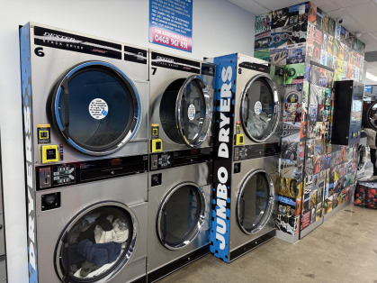 Reservoir-Laundromat-Dryers